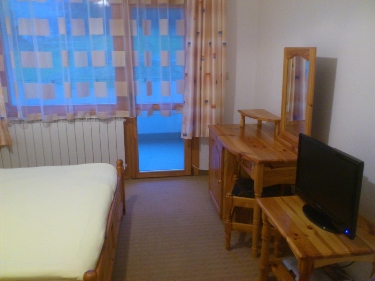 Family Hotel *