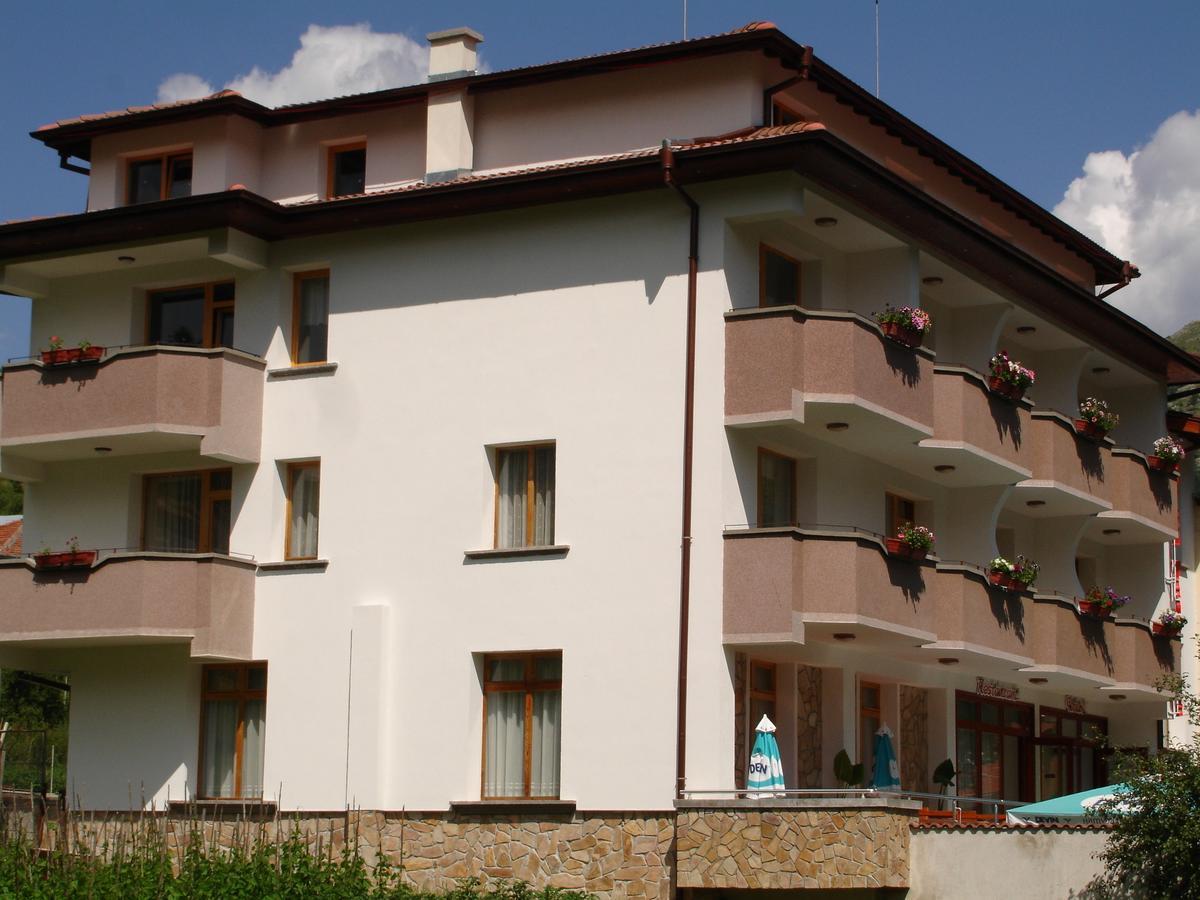 Family Hotel *